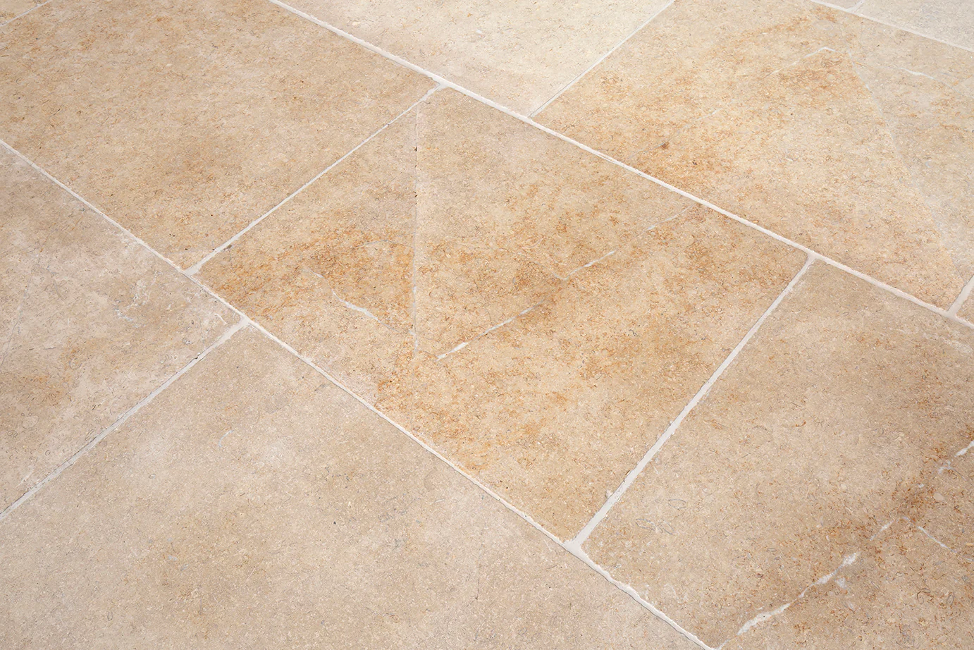 Dijon Blend Tumbled Limestone Pavers - Image 5