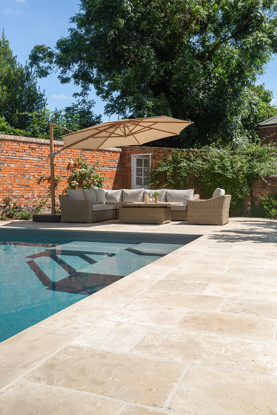 Sorrento® Aged Tumbled Limestone Paving - Image 5