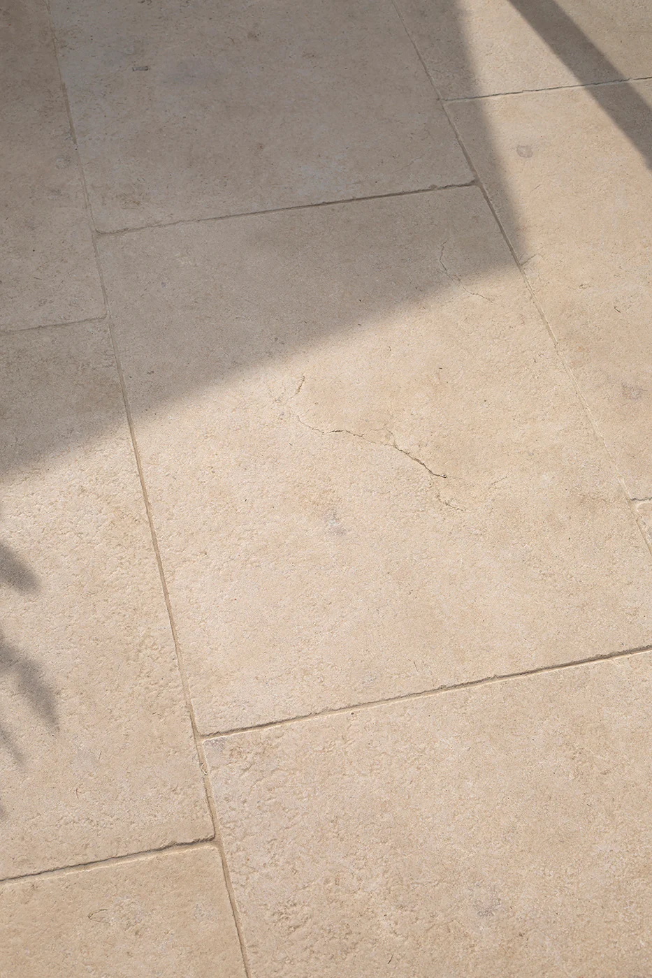 Tuscany Seasoned Limestone Tiles - Image 6