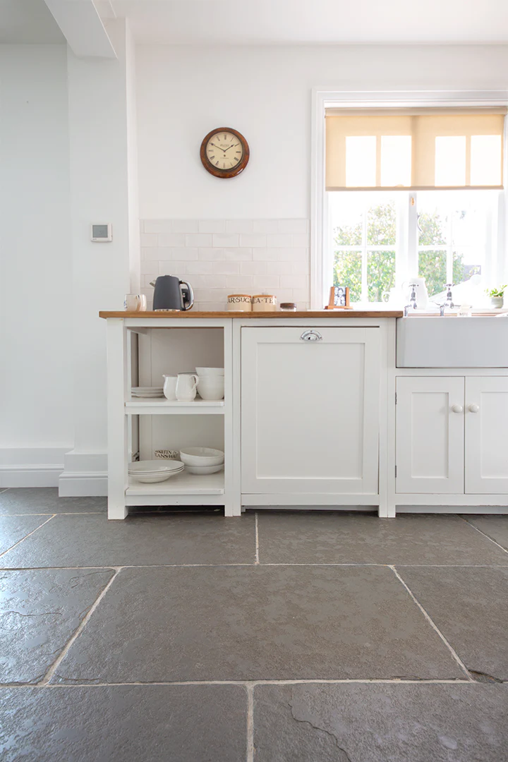 Worn Grey Antiqued Limestone Tiles - Image 3
